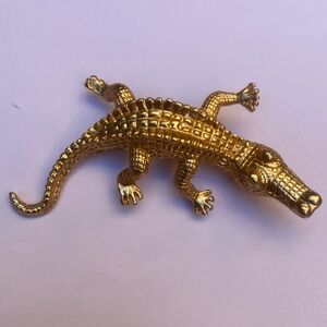 Gold Crocodile Reptile Decor broach